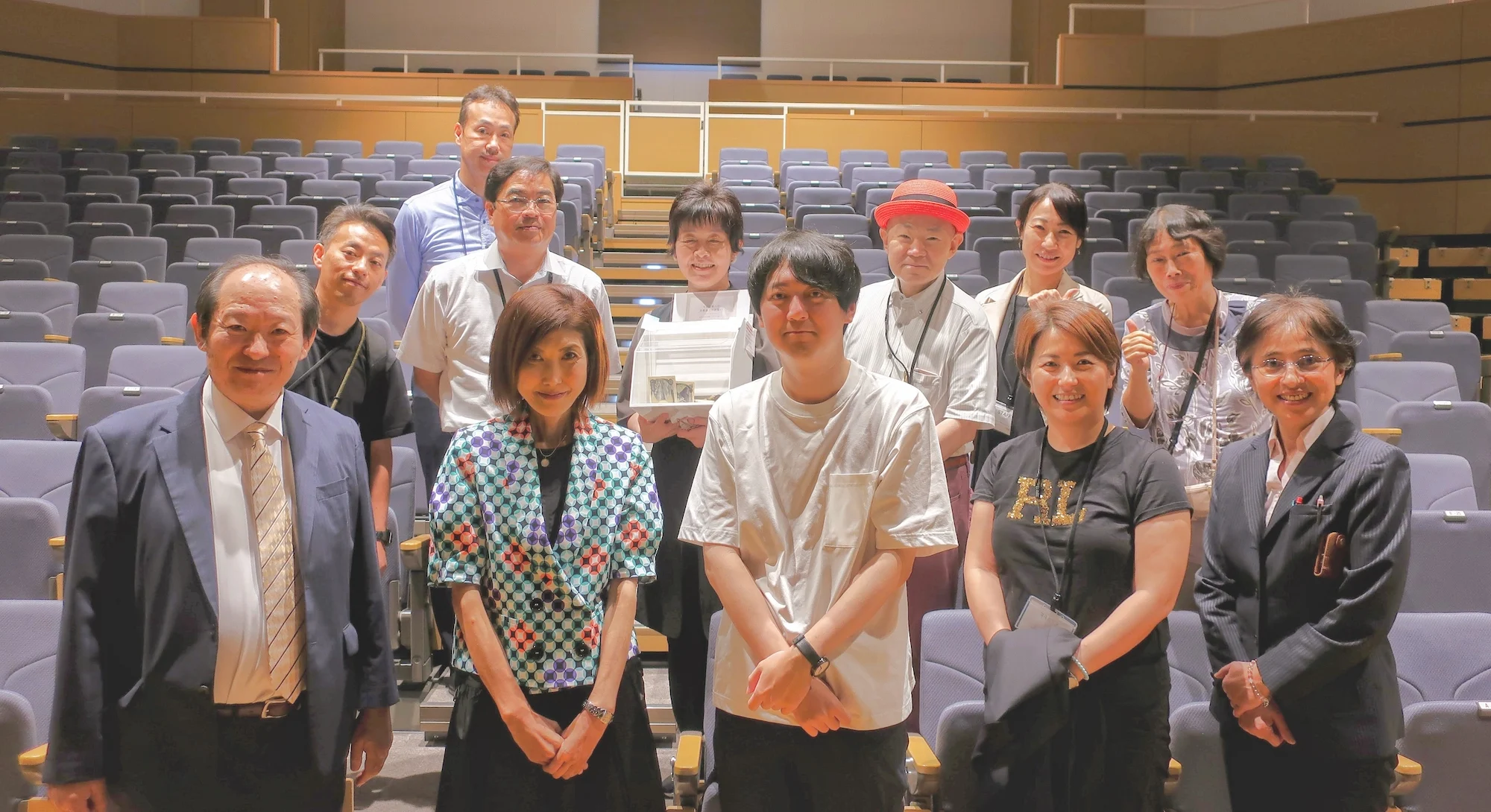 地域共生ネットワーク東海　設立イベントにて、講演者の岡本記代子さん（中央左）・守本陽一さん（中央右）と当会メンバー